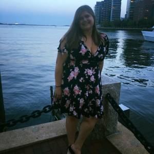 Meet your Posher, Laura